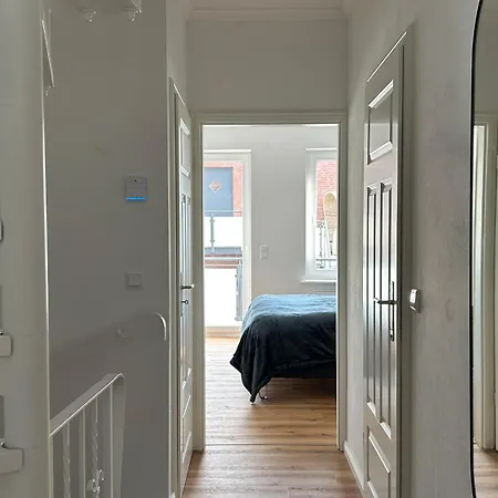 Ferienhaus Kleines Grachtenhaus - Simmerdeis An Der Gracht *