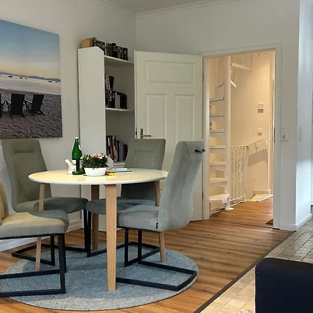 Vakantiehuis Kleines Grachtenhaus - Simmerdeis An Der Gracht
