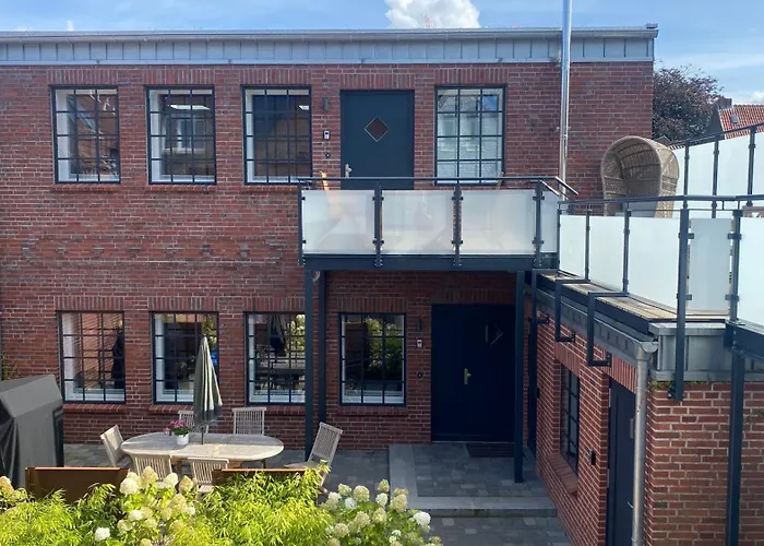 Kleines Grachtenhaus - Simmerdeis An Der Gracht Vakantiehuis Friedrichstadt