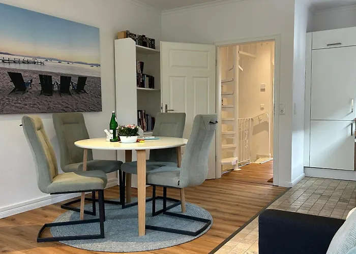 Vakantiehuis Kleines Grachtenhaus - Simmerdeis An Der Gracht